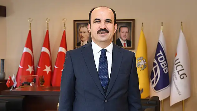Başkan Altay, 19 Mayıs Atatürk'ü Anma, Gençlik ve Spor Bayramı'nı kutladı 