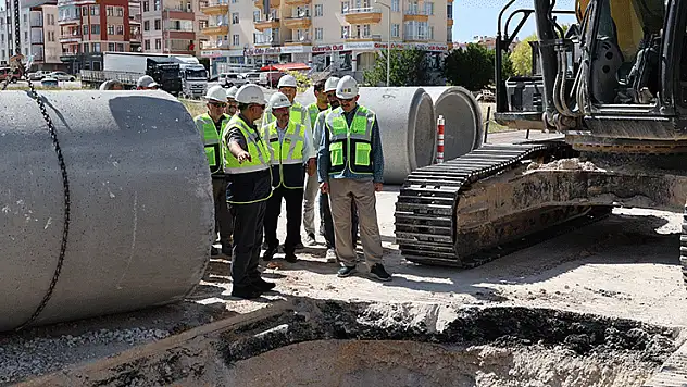 Başkan Altay: '2. etabı devam eden Kanalizasyon Master Projesi ile olası taşkınların önüne geçeceğiz'