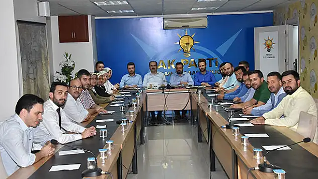 Başkan Altay, AK Parti Meram ve Karatay Teşkilatlarını Ziyaret Etti