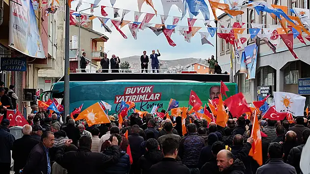 Başkan Altay, AK Parti Milletvekili Akyürek'le birlikte Hüyük'te vatandaşlarla buluştu
