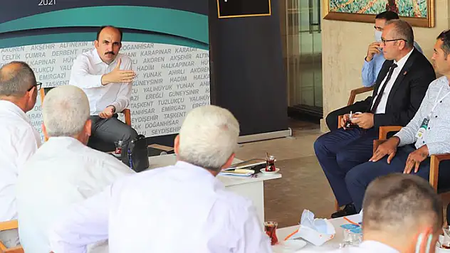 Başkan Altay Akşehir muhtarlarıyla buluştu
