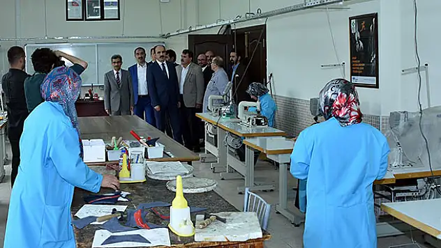 Başkan Altay, Aykent Sanayi Sitesi'nde esnaflarla buluştu