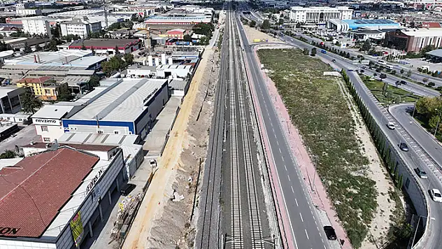 Başkan Altay banliyö hattında çalışmaların yoğun şekilde sürdüğünü açıkladı
