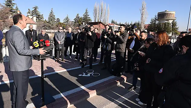 Başkan Altay, basın mensuplarıyla kentteki yatırımları inceledi