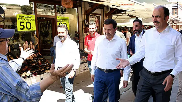 Başkan Altay Bedesten esnafıyla bir araya geldi