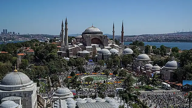 Başkan Altay: 'Biz Ayasofya'ya, Ayasofya da özlediği günlere kavuştu'
