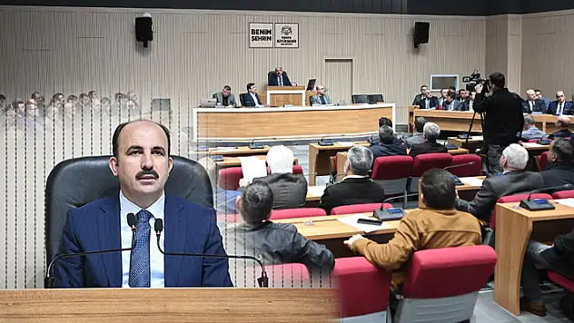 Başkan Altay, Büyükşehir Meclisi'nde konuştu: Altın bir dönem yaşadık 