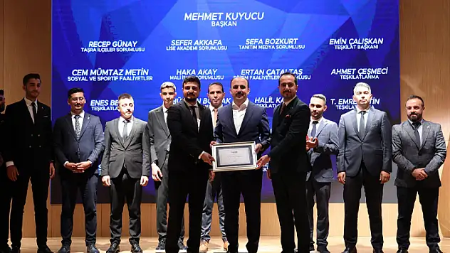 Başkan Altay, Çalışan Gençlik Meclisi Genel Kurulu'nda gençlerle buluştu 