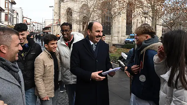 Başkan Altay, Cuma Namazı sonrası Kapu Camii'nde vatandaşlarla buluştu