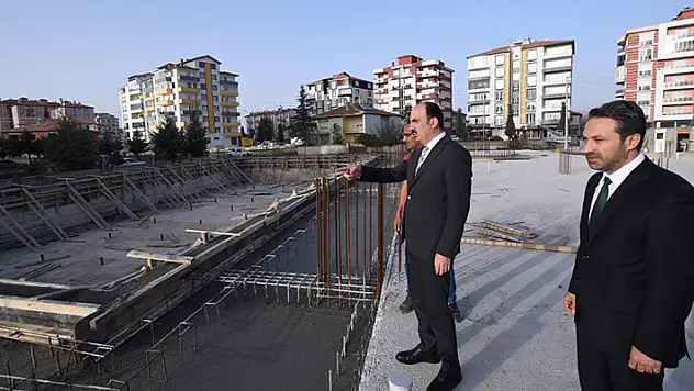 Başkan Altay Ereğli Yarı Olimpik Yüzme Havuzu inşaatını inceledi

