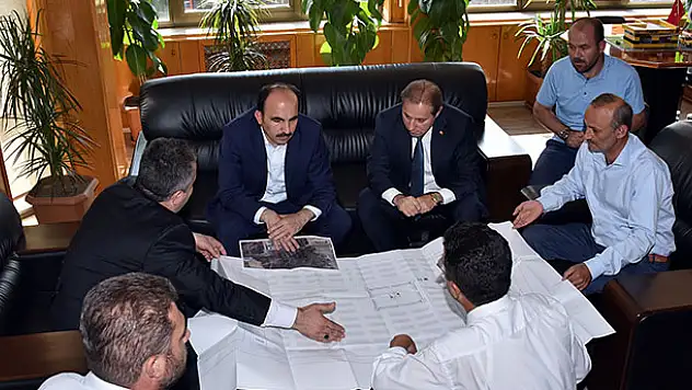 Başkan Altay, Esnaf Odalarının Başkanlarını Ziyaret Etti