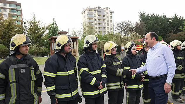 Başkan Altay 'Gönüllü İtfaiyecilik' eğitimi alan üniversite öğrencileriyle buluştu