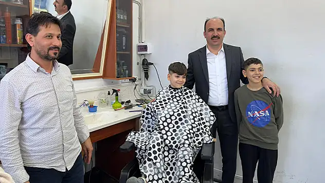 Başkan Altay Hatay'da depremzede vatandaşlarla buluştu