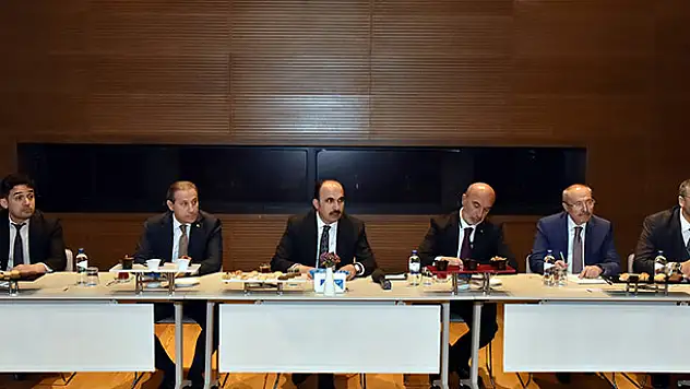 Başkan Altay, İlçelerin Şoförler Odası Başkanlarıyla Buluştu