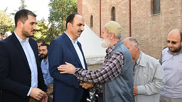 Başkan Altay İplikçi Camii'nde Vatandaşlarla Buluştu