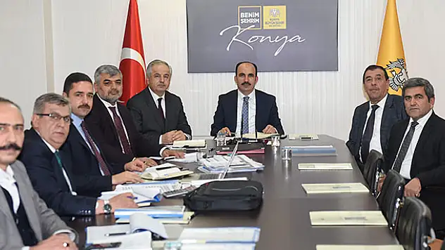 Başkan Altay Konya'da 31 ilçenin yöneticileri ile görüştü