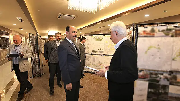 Başkan Altay Konya tarihine iz bırakacak yarışmanın jüri üyeleriyle buluştu
