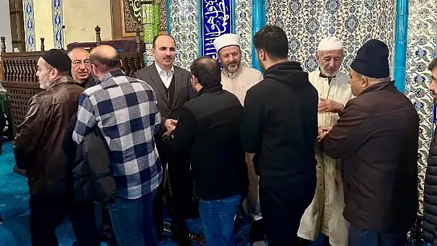 Başkan Altay Konyalıların Berat Kandili bereketine eşlik etti