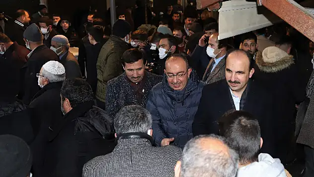 Başkan Altay Konyalıların Regaip Kandili bereketine ortak oldu
