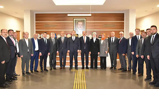 Başkan Altay, milletvekilleri ve AK Parti İl Yönetimi genel başkan yardımcılarını ziyaret etti