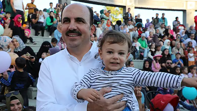 Başkan Altay, Mistik Müzik Festivali etkinliklerinde vatandaşlarla buluştu