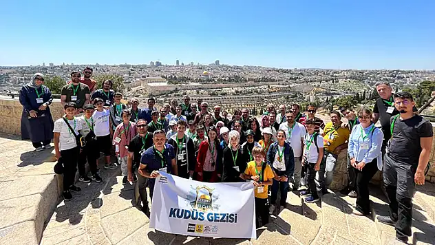 Başkan Altay öğrencilere Kudüs ve Balkanlar gezisi müjdesi verdi
