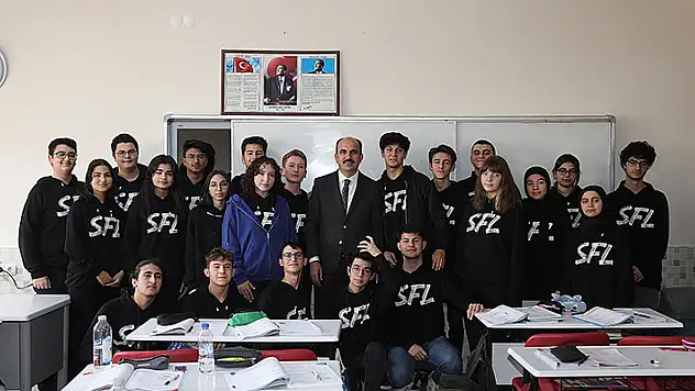 Başkan Altay: Öğrencilerimizin başarısı için tüm imkanlarımızı seferber ediyoruz
