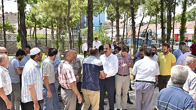 Başkan Altay Sahip Ata Camii'nde Vatandaşlarla Buluştu