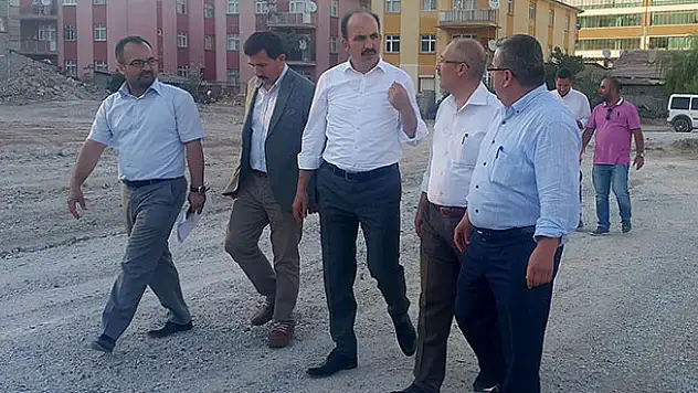 Başkan Altay, Şehit Ömer Halisdemir Caddesindeki çalışmaları inceledi