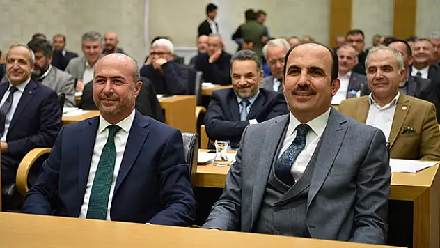 Başkan Altay, Selçuklu Belediyesi meclis toplantısında Konya yatırımlarını anlattı