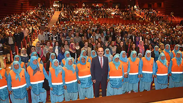 Başkan Altay, Selçuklu Belediyesi personeli ile vedalaştı