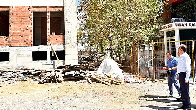 Başkan Altay Seydişehir KOMEK Binası İnşaatını İnceledi