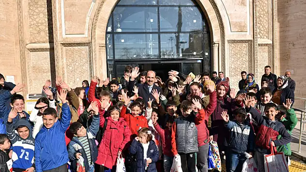 Başkan Altay şivlilik dağıttı