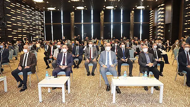 Başkan Altay: Tarımı sürekli kılmanın tek yolu suyun kontrollü kullanılmasıdır

