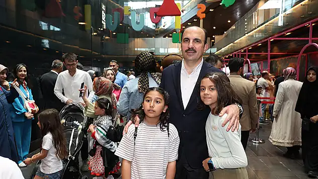 Başkan Altay tüm çocukları 'Konya Çocuk Kitap Günleri 'ne davet etti
