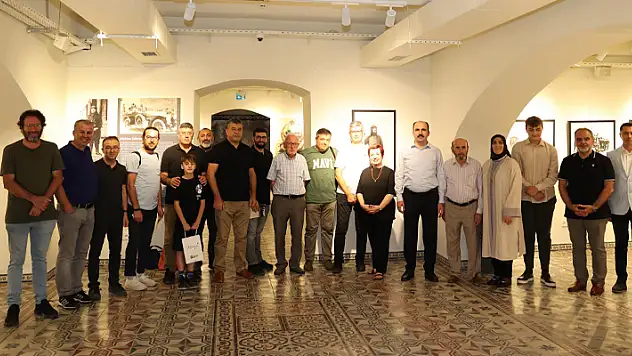 Başkan Altay, tüm sanatseverleri Taş Bina'daki sergiyi görmeye davet etti 
