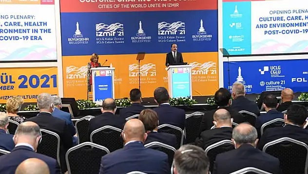Başkan Altay UCLG 2021 İzmir Kültür Zirvesi'ne katıldı
