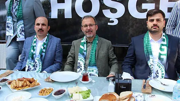 Başkan Altay ve AK Partili milletvekili adayları İzmir'de Konyalılar ile buluştu
