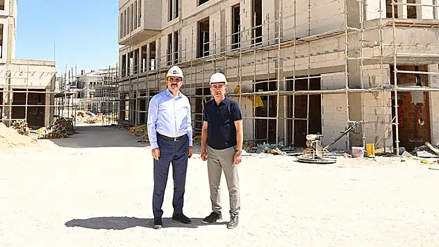 Başkan Altay ve Başkan Kavuş, Şükran Kentsel Dönüşümünde incelemerde bulundu