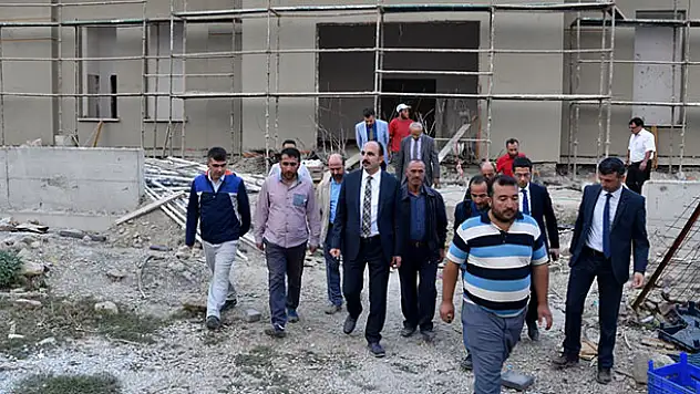 Başkan Altay yapımı devam eden Tepekent Sosyal Tesisini inceledi