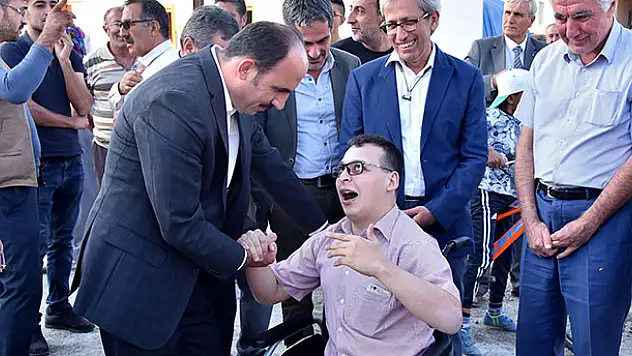 Başkan Altay: 'Yeni Büyükşehir Yasası ile ilçelerimiz gelişiyor'
