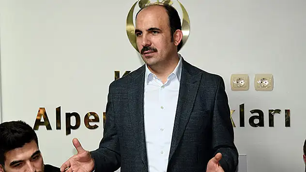 Başkan Altay, Yesevi Sohbetleri'nde gençlerle bir araya geldi