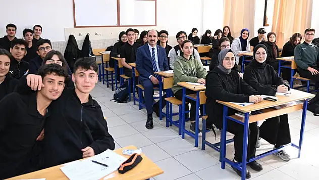 Başkan Altay, YKS'ye girecek öğrencilere başarılar diledi 