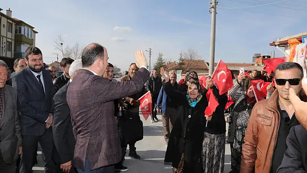 Başkan Altay, Yunak ve Tuzlukçu'da vatandaşlarla buluştu Yunak İtfaiye Merkezi'ni açtı