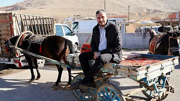 Başkan Apil'den tarım ve hayvancılığa dikkat çeken poz