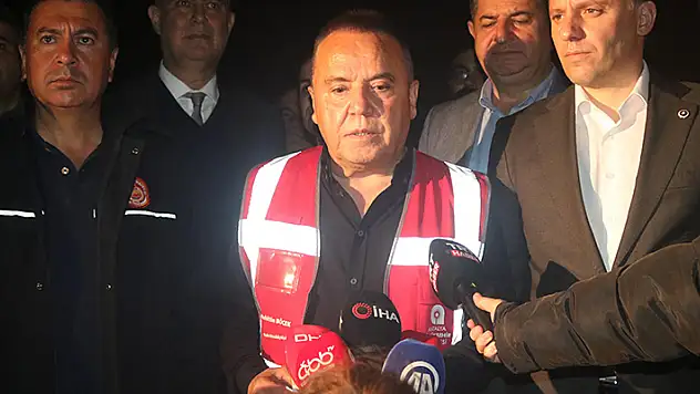 Başkan Böcek: 'Teleferiğin yıllık ağır bakımları, normal rutin bakımları yapıldı'
