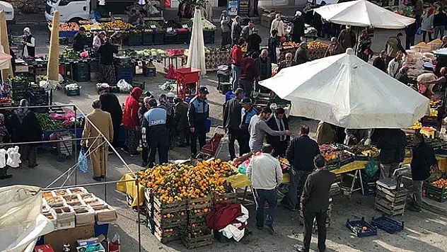 Başkan çiğdem, pazarcı esnafıyla buluştu