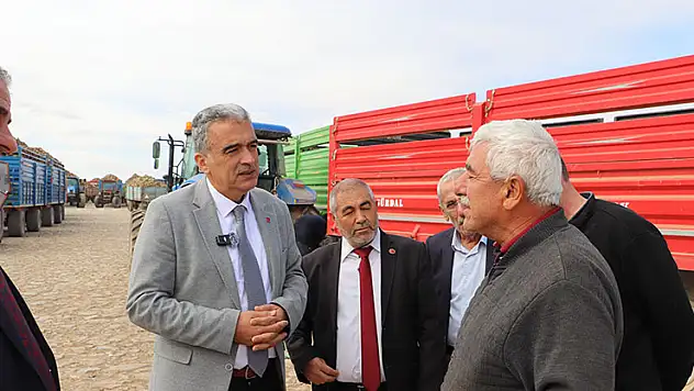 Başkan Demirel, çiftçilerle buluştu
