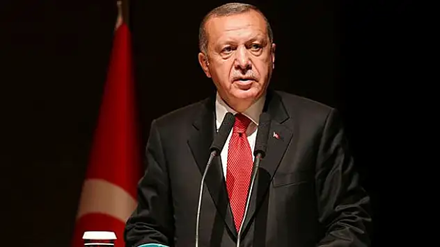 Başkan Erdoğan ulusa seslendi, İstiklal Marşı'nı okudu