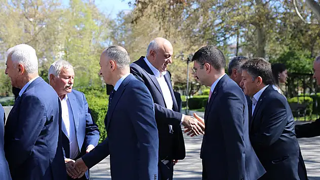 Başkan Erkoyuncu: '10 bine yakın çalışanımızla çalışmalarımızı sürdürecek, başarılarımızı artıracağız'
